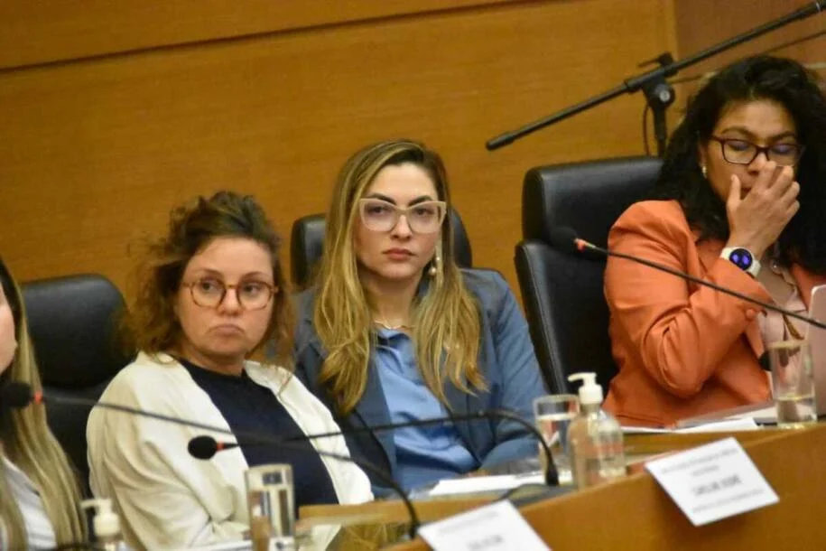 Thielly Dias propõe política integrada Brasil-Paraguai para combater feminicídios