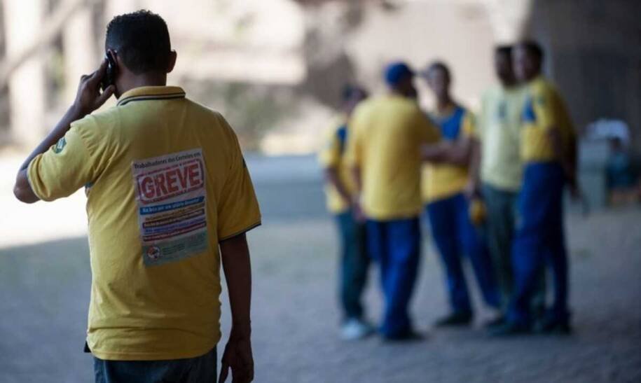 Trabalhadores dos Correios deflagram greve por tempo indeterminado após impasse