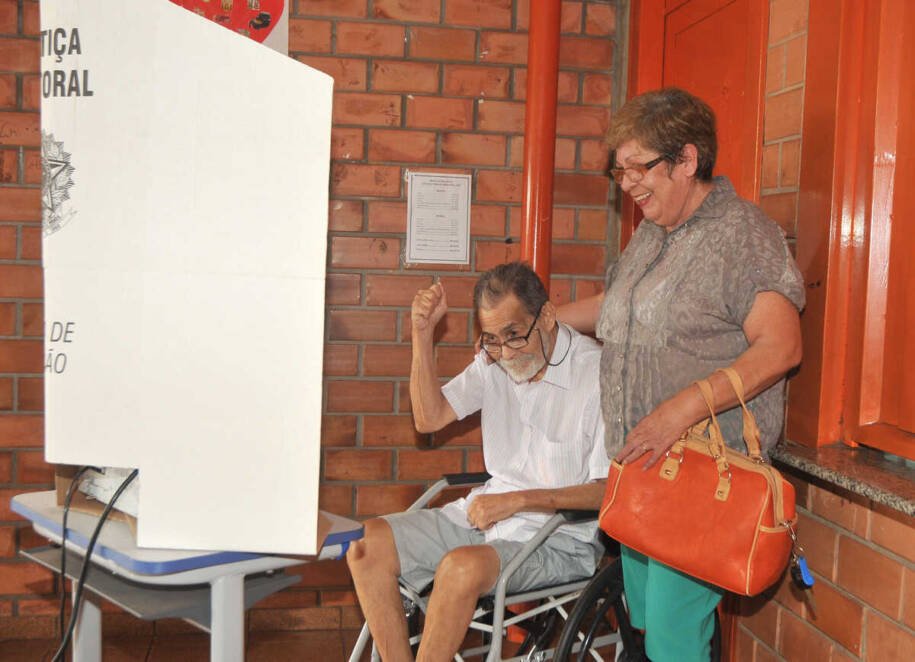 TRE-MS alerta: Eleitores com deficiência têm até 02 de outubro para solicitar transporte