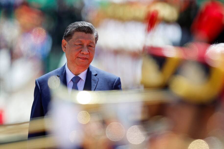 Xi Jinping lidera iniciativas em IA e tecnologia na cúpula do BRICS em Nova Délhi