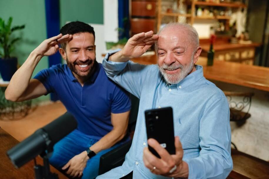 André Janones mobiliza 'Exército do Lula' enquanto Nikolas Ferreira critica Zanin