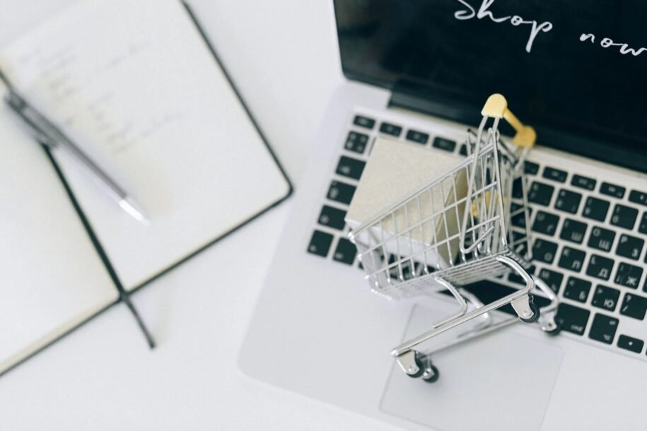 Black Friday dos EUA permite compras no Brasil, mas atenção aos impostos!