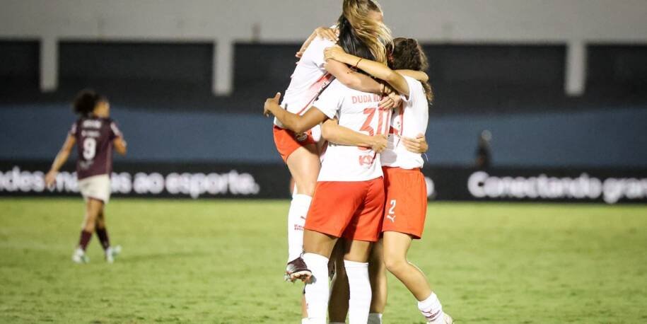 Bragantino vence Ferroviária por 2 a 0 e abre vantagem nas quartas da Copa do Brasil