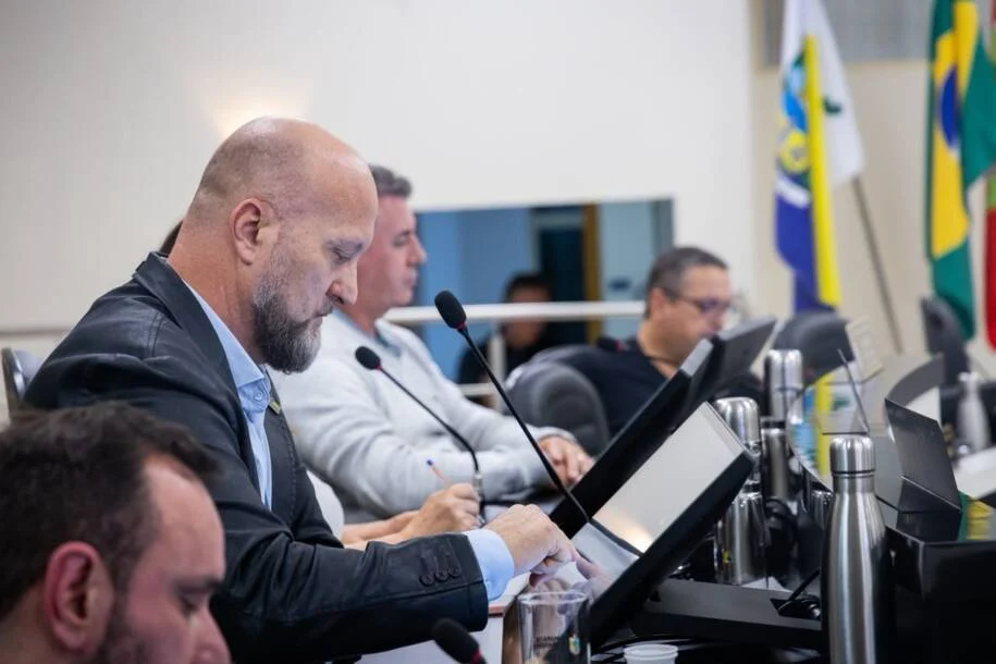 Câmara de Itapema aprova regras rígidas para obras na alta temporada