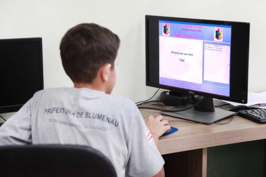 Câmara Mirim de Blumenau inicia eleições com 87 candidatos e 10,3 mil alunos