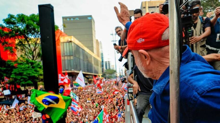 Campanha de Lula denuncia Prefeitura de São Paulo por falta de ônibus e afeta eleitores