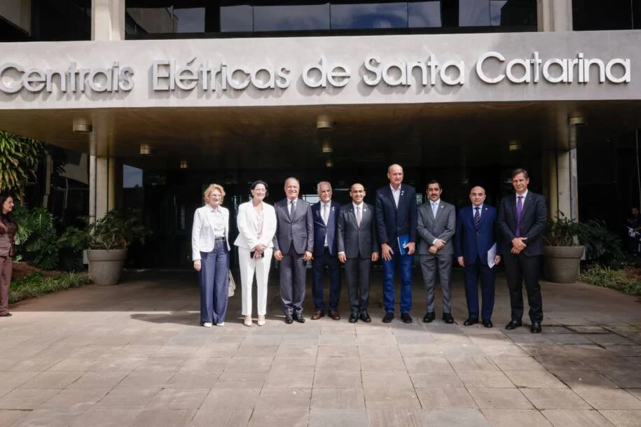 Celesc apresenta investimentos de R$ 5 bilhões a embaixadores do Oriente Médio