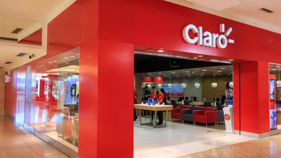 Claro suspende vendas de celulares OPPO e gera conflito comercial no Brasil