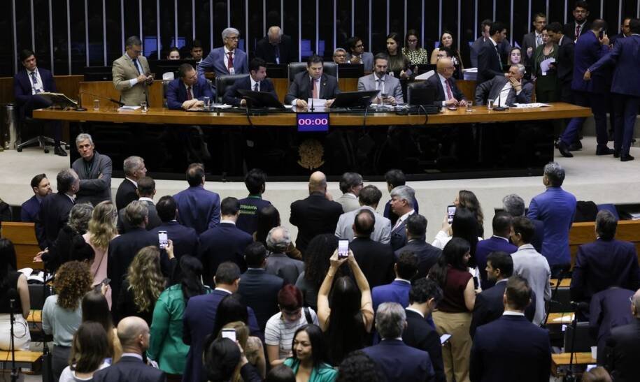 Davi Alcolumbre agenda votação da PEC 221 e gera expectativa sobre jornada de trabalho