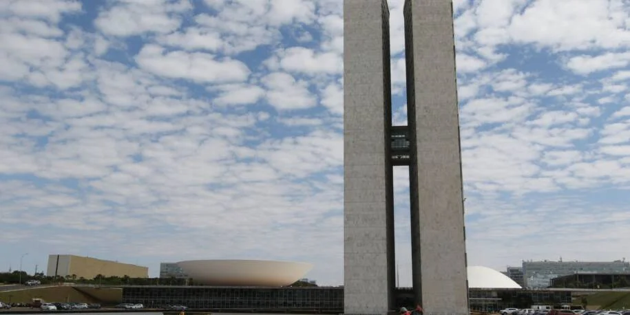 Davi Alcolumbre marca votação da PEC que acaba com escala 6×1 na terça-feira