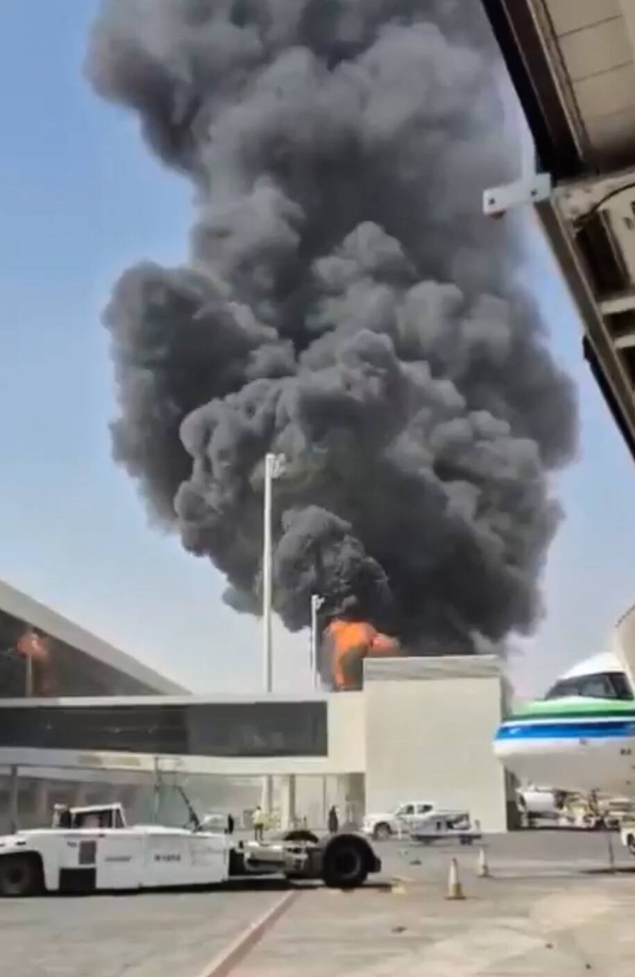 Explosão no aeroporto de Riad deixa vários feridos e cancela voos internacionais