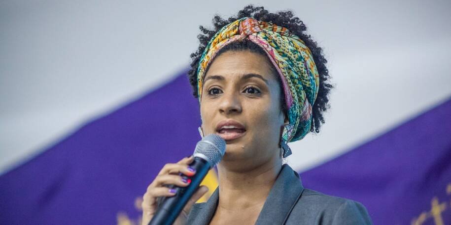 Filha de Marielle Franco critica ofensas de bolsonaristas em ato no Rio