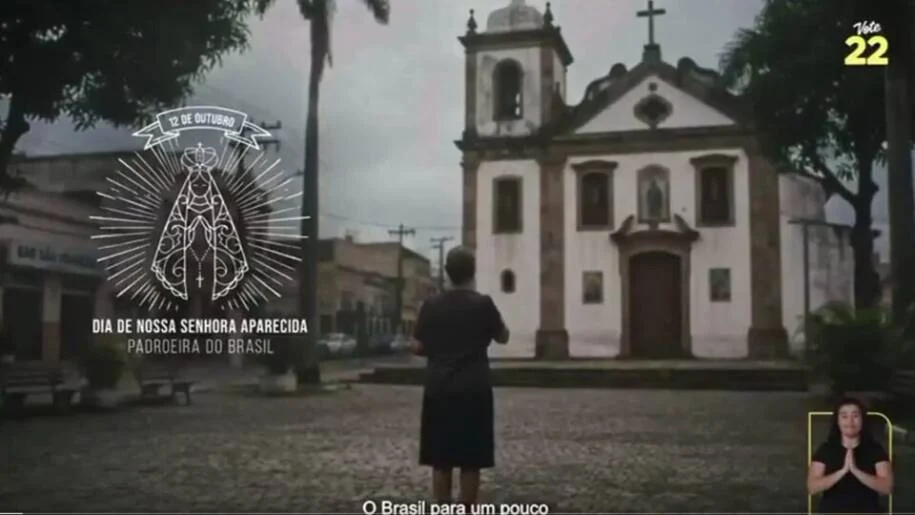 Flávio Bolsonaro denuncia transmissão sem som em programa eleitoral histórico