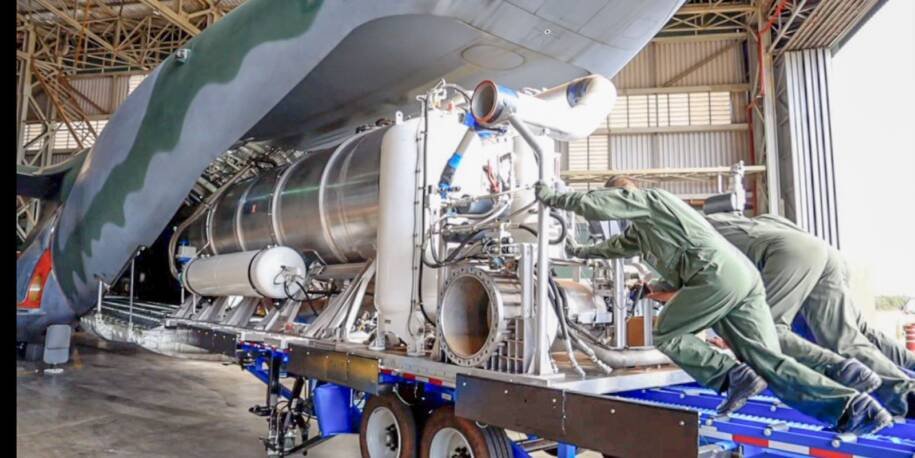 Força Aérea Brasileira inicia combate a incêndios com KC-390 no Amazonas