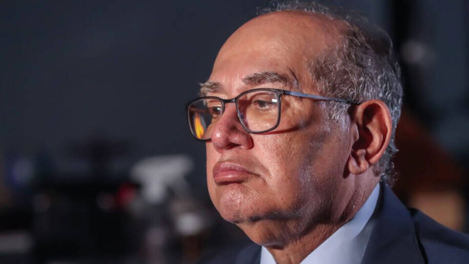 Gilmar Mendes determina inclusão de Renan Santos no debate da Globo e gera polêmica