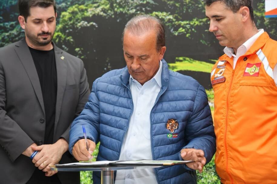 Governador Jorginho Mello autoriza construção da barragem de Botuverá e promete segurança