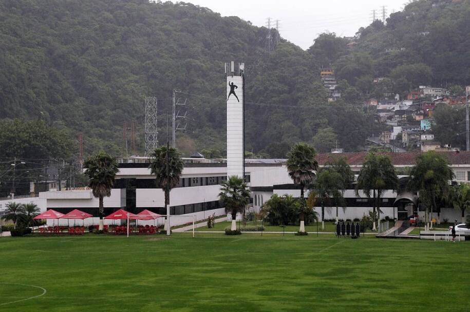 Governo Lula assina concessão do CT Rei Pelé ao Santos por 40 anos e gera polêmica