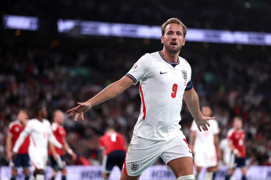 Harry Kane brilha e Inglaterra derrota Tchéquia em Wembley com 3 a 0