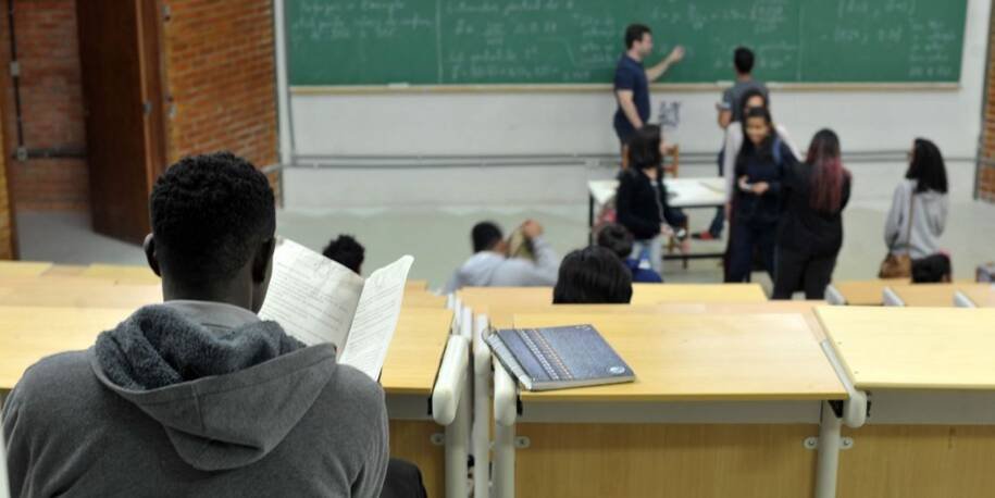 Inep cobra preenchimento do questionário do Enade até 18 de dezembro