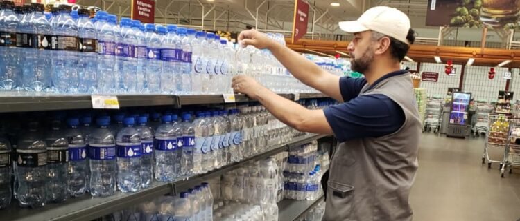 Inmetro revela 829 irregularidades em bebidas na Operação Verão e gera polêmica
