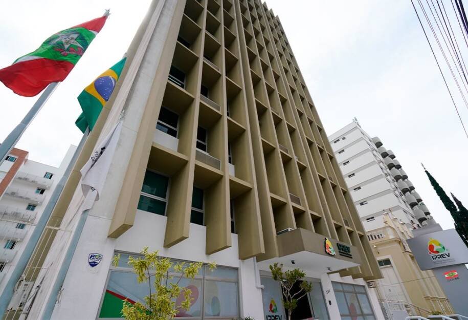 IPREV zera fila de processos e garante agilidade com tecnologia avançada