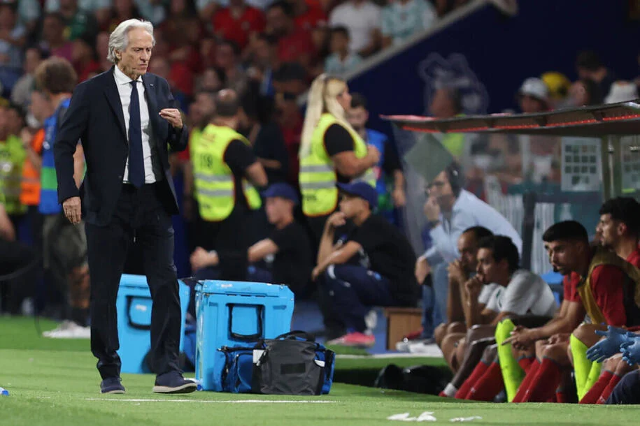 Jorge Jesus minimiza tensão com CR7 após vitória de Portugal sobre Noruega