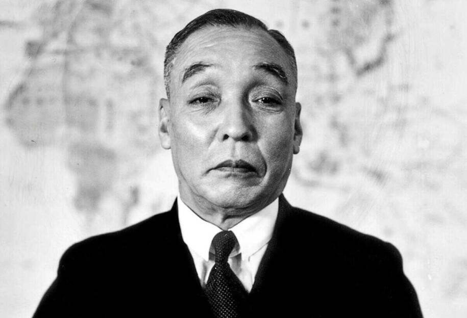Jujiro Matsuda sobrevive à bomba atômica e transforma a Toyo Kogyo em império