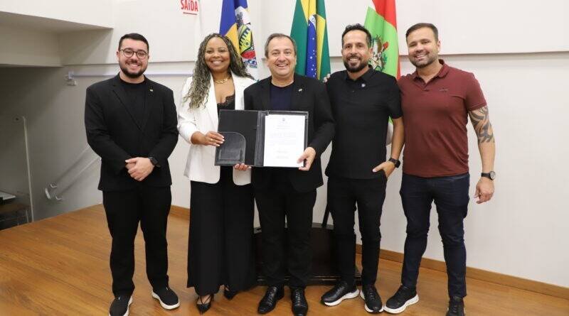 Kamylla da Cunha assume Saúde de Biguaçu e promete transformar atendimento