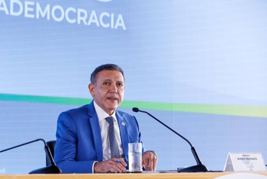 Kassio Nunes Marques acelera julgamento no TSE após críticas sobre lentidão