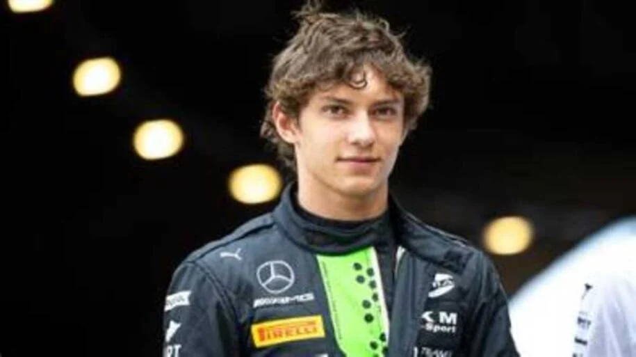 Kimi Antoneli conquista pole no GP do Texas e busca título em corrida decisiva