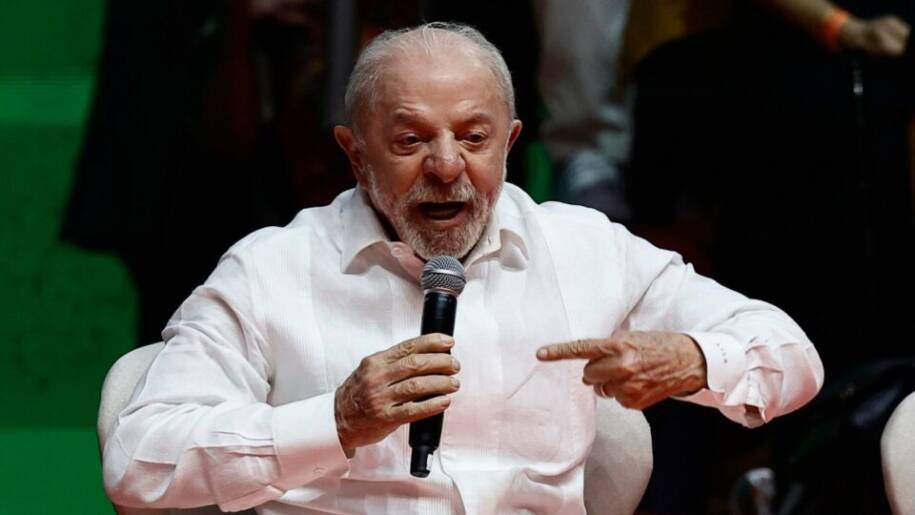 Lula confirma presença no debate da Band, enquanto Flávio Bolsonaro ignora confronto