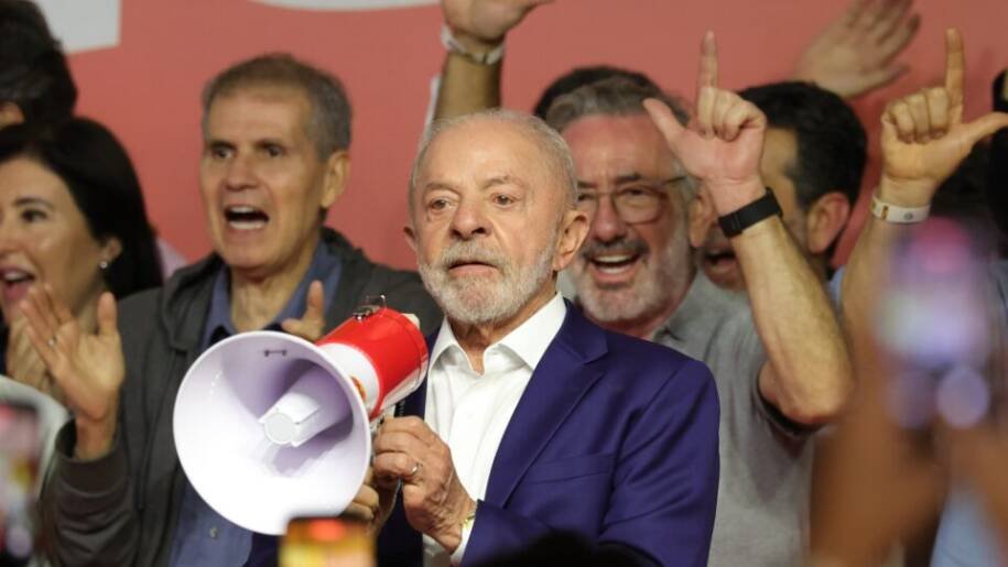 Lula enfrenta desafio histórico contra Flávio Bolsonaro no segundo turno