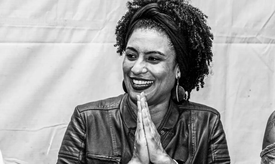Luyara Franco denuncia ofensas racistas contra Marielle em grupo da PUC-Rio