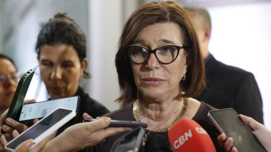 Magda Chambriard revela surpresas da Petrobras com alta do petróleo e guerra no Irã