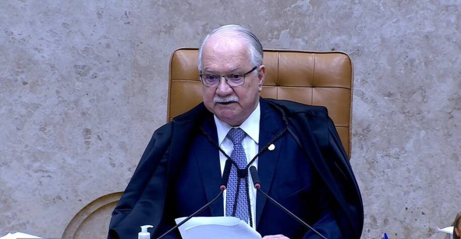 Ministro Edson Fachin defende TSE e gera tensão entre STF e TSE antes das eleições