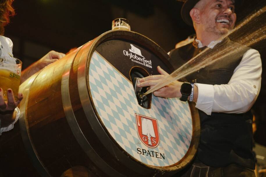 Oktoberfest Blumenau inicia com sangria e novo espaço inspirado em Munique