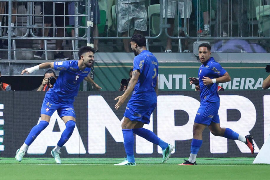 Palmeiras supera Bahia com gol de Flaco López e pressiona Flamengo na liderança