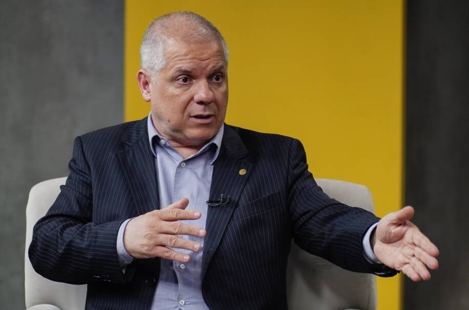 PGR defende soltura de Alessandro Stefanutto com tornozeleira e restrições