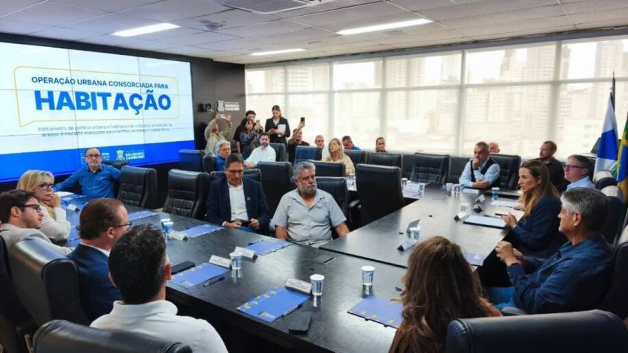 Prefeita Juliana Pavan anuncia 8 mil moradias em Balneário Camboriú até 2032