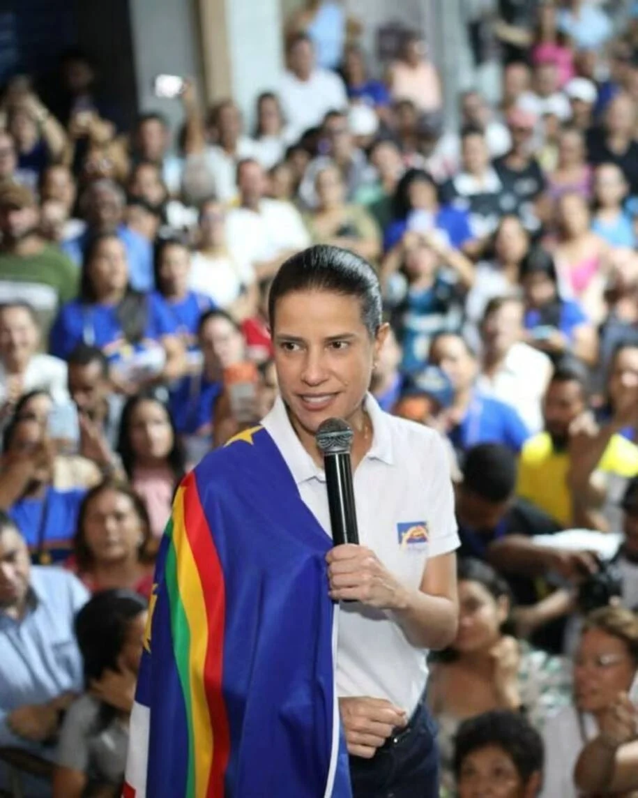 Raquel Lyra vota em Pernambuco, mas ignora eleição presidencial e gera expectativa