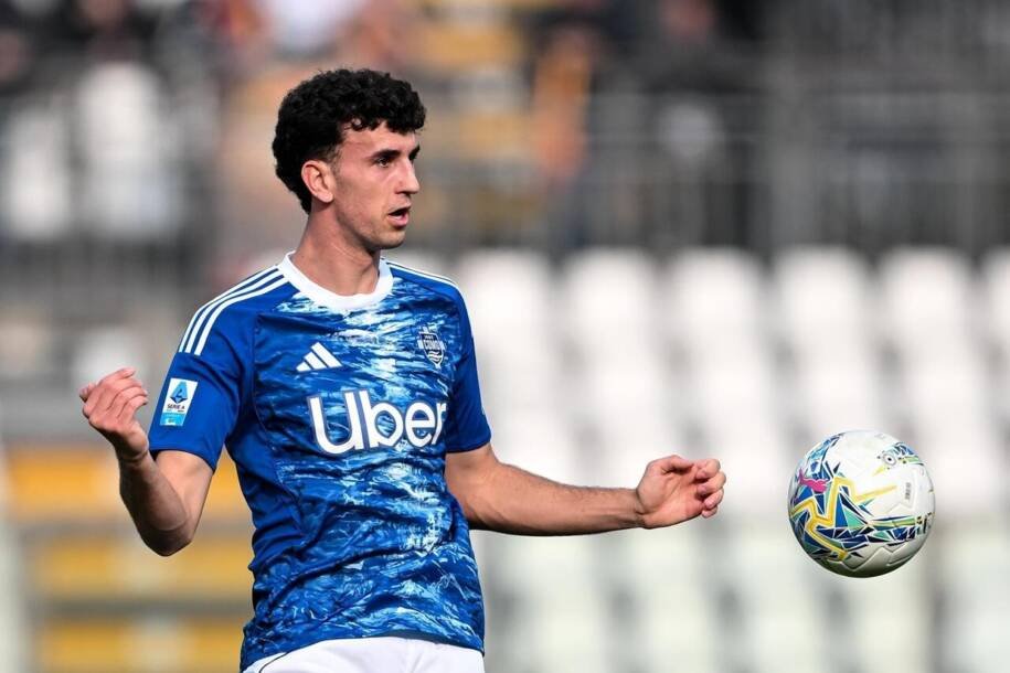 Real Madrid planeja retorno de Jacobo Ramón, zagueiro em ascensão na Itália