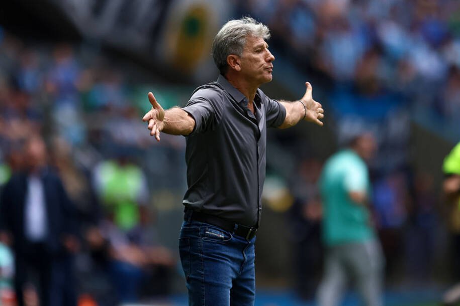 Renato Gaúcho critica Luís Castro após empate do Grêmio no Mangueirão