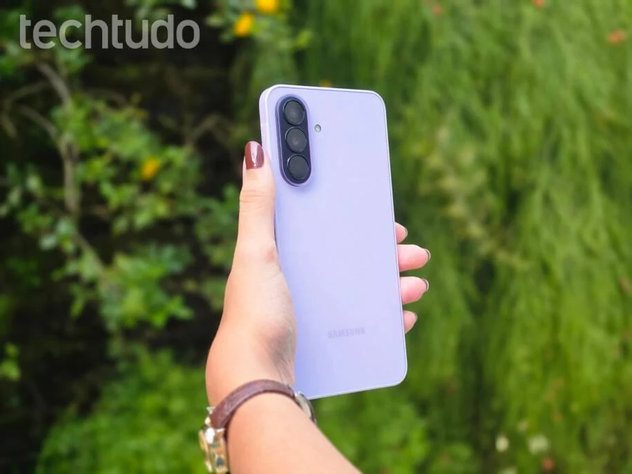 Samsung e Xiaomi dominam: descubra os melhores celulares custo-benefício de 2026