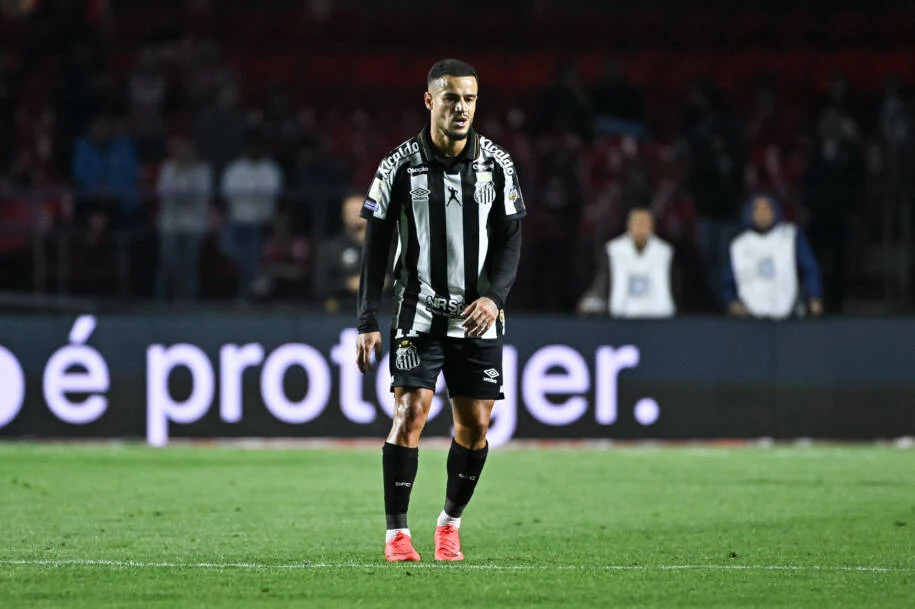 Santos vira contra o São Paulo com Gabigol e estreia de Coutinho no Morumbi