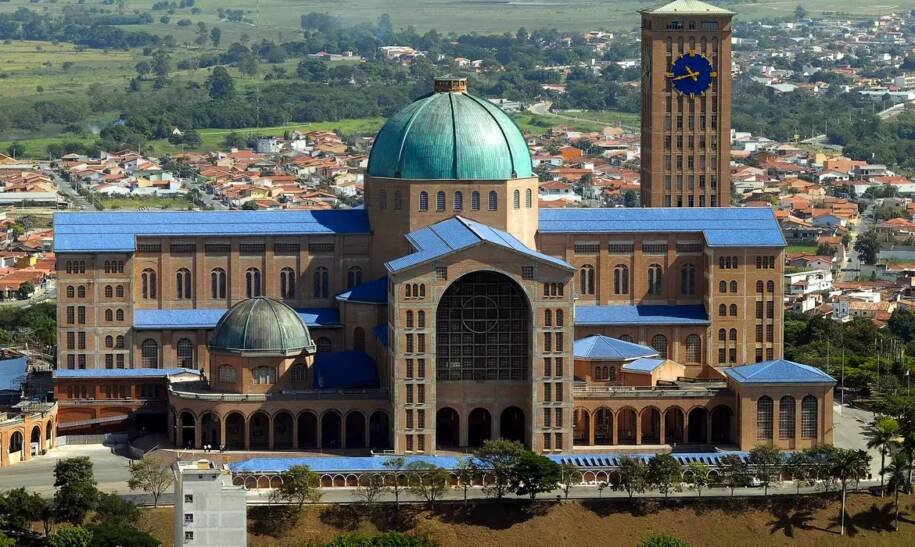 Santuário Nacional de Aparecida aguarda 500 mil fiéis e R$ 3,59 bilhões no turismo