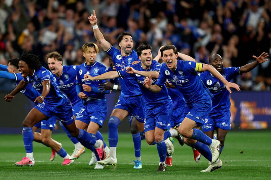 South Melbourne conquista Copa da Austrália e desafia A-League após 20 anos