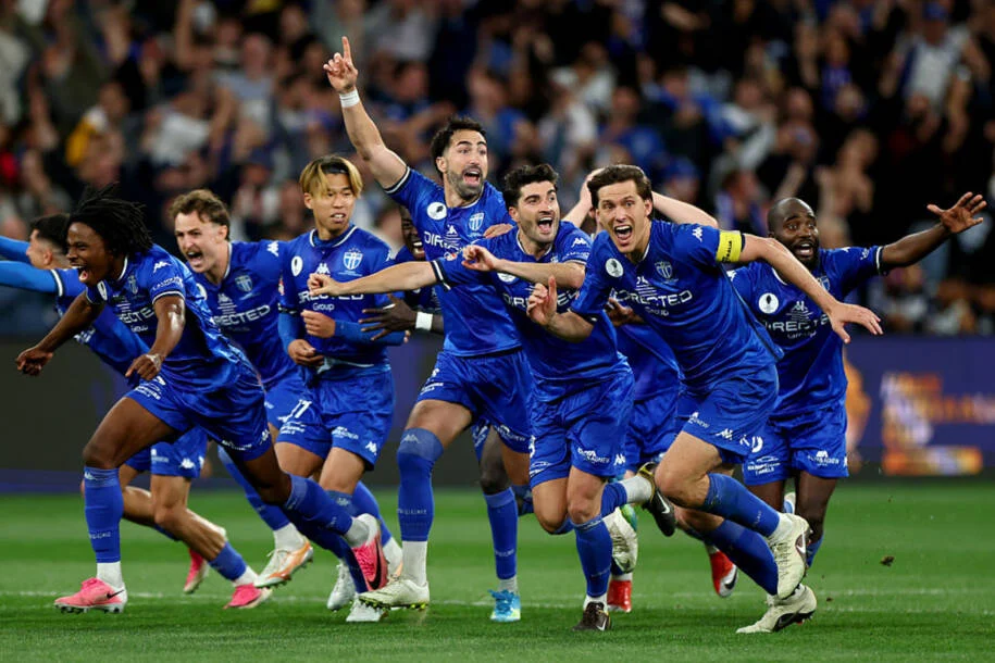 South Melbourne conquista Copa da Austrália e desafia A-League após 20 anos
