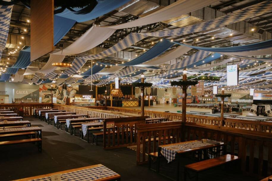 Spaten Tisch inaugura espaço na Oktoberfest Blumenau com gastronomia e shows
