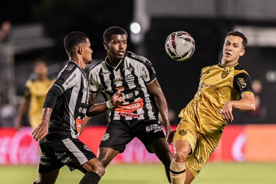 Sport vence Athletic e se aproxima do G6 na Série B com grande atuação de Thiago Couto