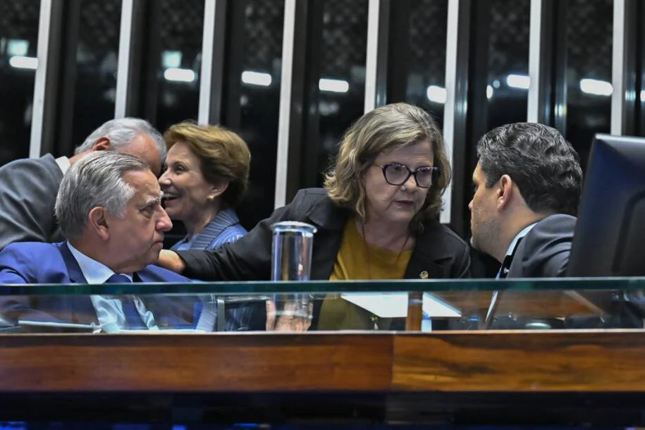 Teresa Leitão busca acelerar votação da PEC que acaba com escala 6×1 no Senado